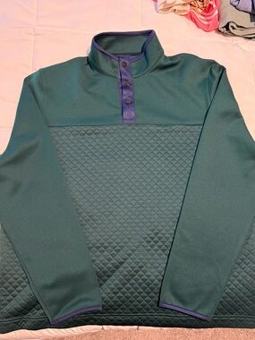 Southern Proper Quilted Green Zip-Up Pullover with Navy Trim